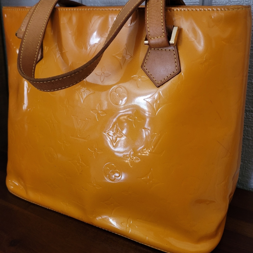 Authentic Louis Vuitton Vernis Tote Bag